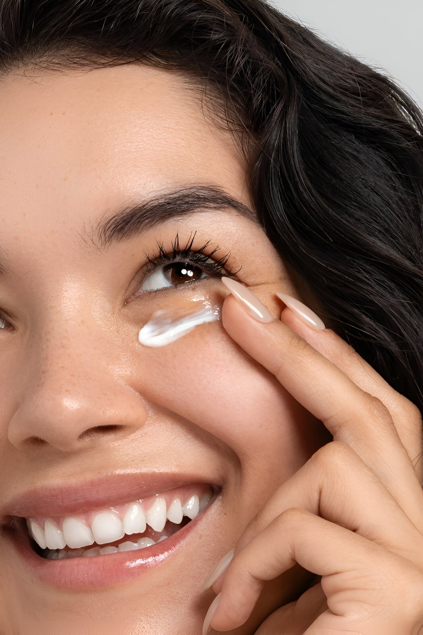Adora Milano Brightening Eye Cream